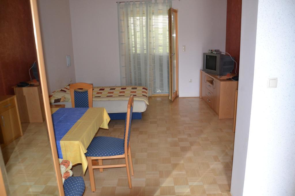 Apartments Villa Adriatica Biograd Na Moru Pokoj fotografie